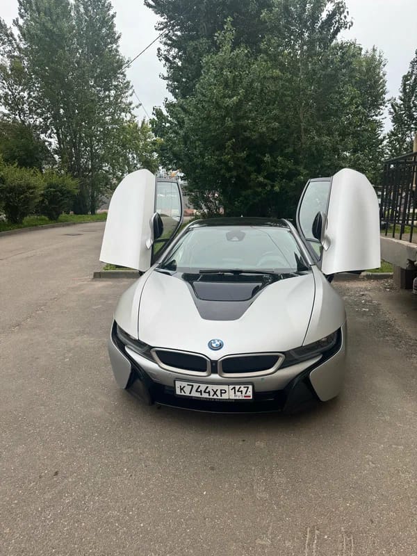 Bmw i8